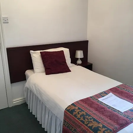 Waverley Hotel 3*