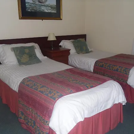 Waverley Hotel 3*