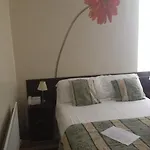 威弗利酒店 沃金顿